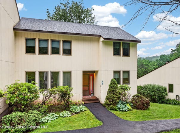 260 Pines Drive, Roxbury, NY 12474