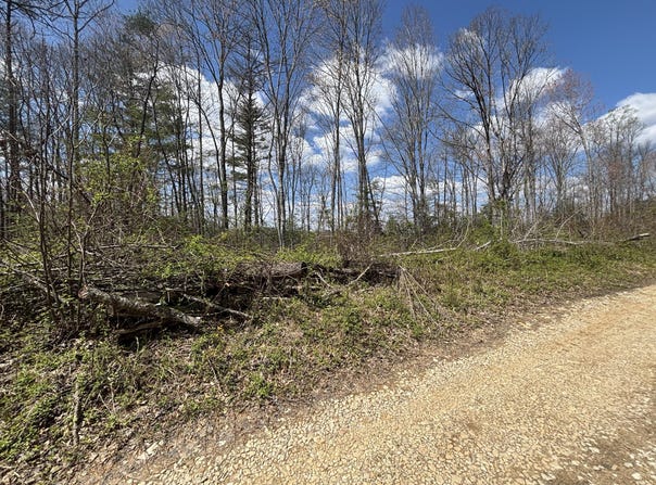 High Falls Road, Campton, KY 41301