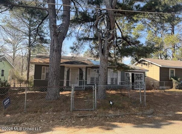 3329 Hollywood Avenue, Jackson, MS 39213