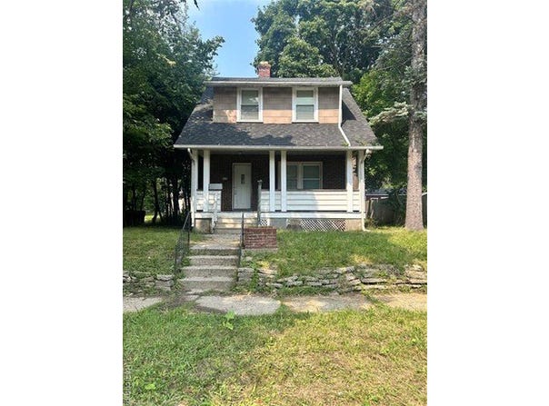 820 N Chevrolet Avenue, Flint, MI 48504