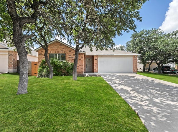 9038 Veranda CT, San Antonio, TX 78250