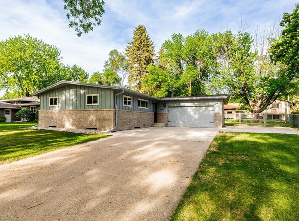 2853 2nd Street N, Fargo, ND 58102