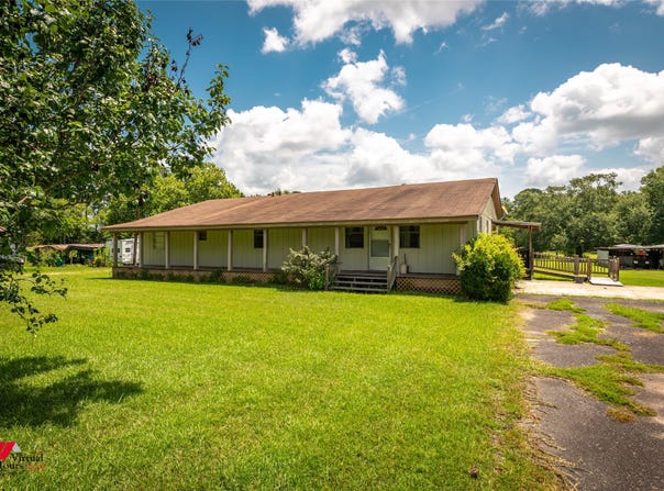 153 Woolworth Road, Stonewall, LA 71078