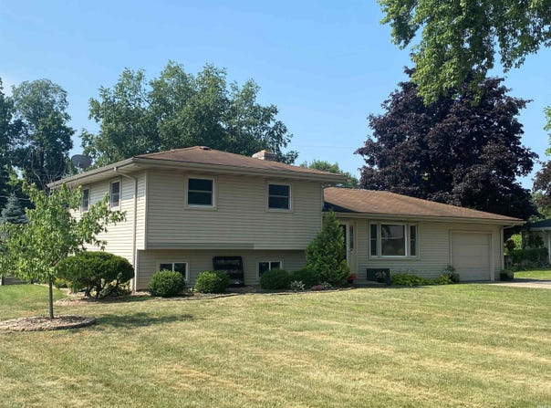 28892 Danielson Drive, Elkhart, IN 46514-1142