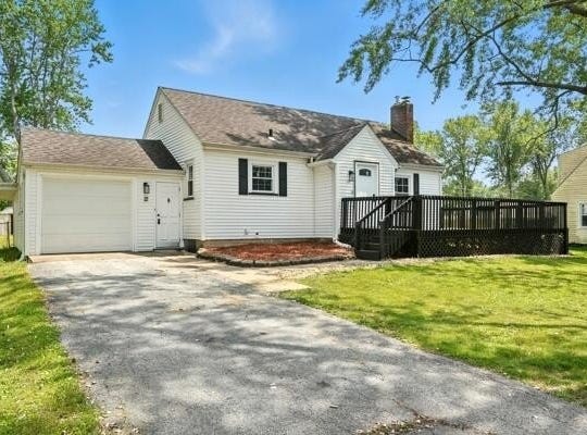 12 Sunset Road, Merrillville, IN 46410