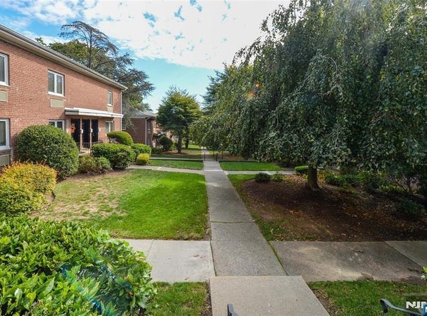 270 Oak, Ridgewood, NJ 07450