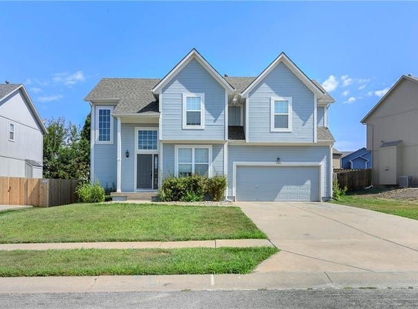 546 E Skylark Street, Gardner, KS 66030
