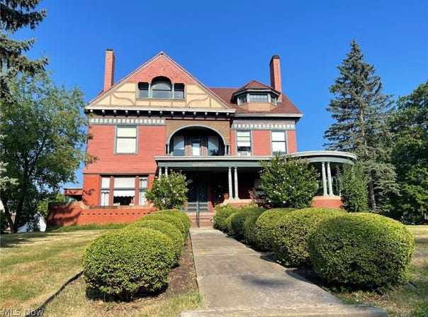 1435 Market Avenue N, Canton, OH 44714