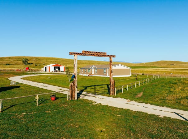 29 Meade Creek Road, Sheridan, WY 82801
