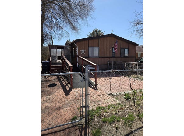 227 W Ave D, Jerome, ID 83338