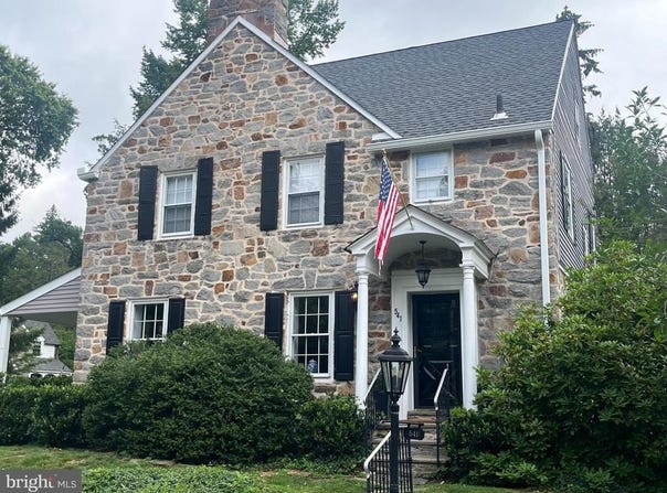 541 W BEECHTREE LANE, WAYNE, PA 19087