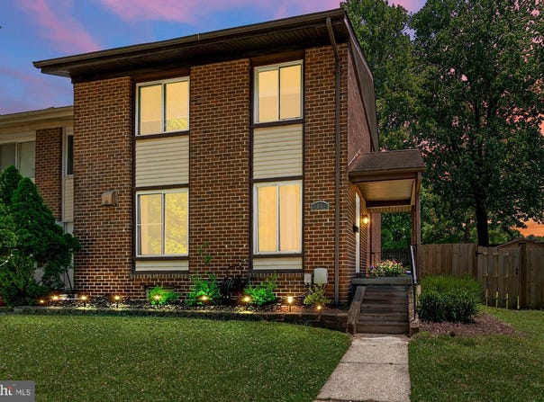 11 STRABANE, BALTIMORE, MD 21234