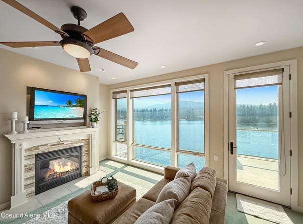 415 W WATERSIDE Dr, Post Falls, ID 83854