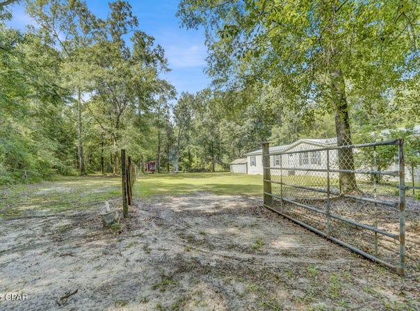 1686 Mayo Lane, Ponce De Leon, FL 32455