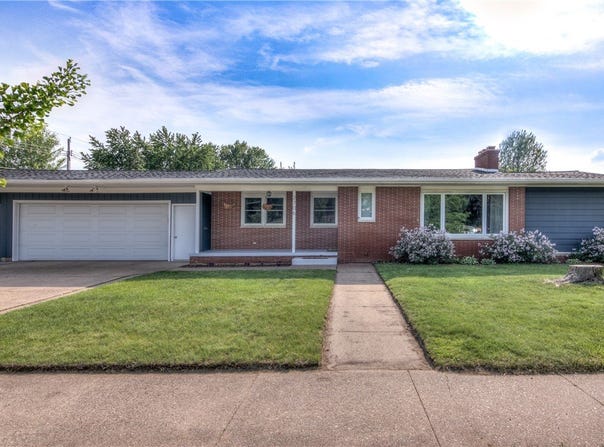 2706 Nimitz Street, Eau Claire, WI 54701