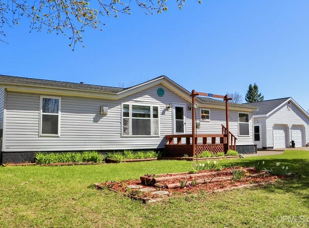17250 Third Street, Atlantic Mine, MI 49905