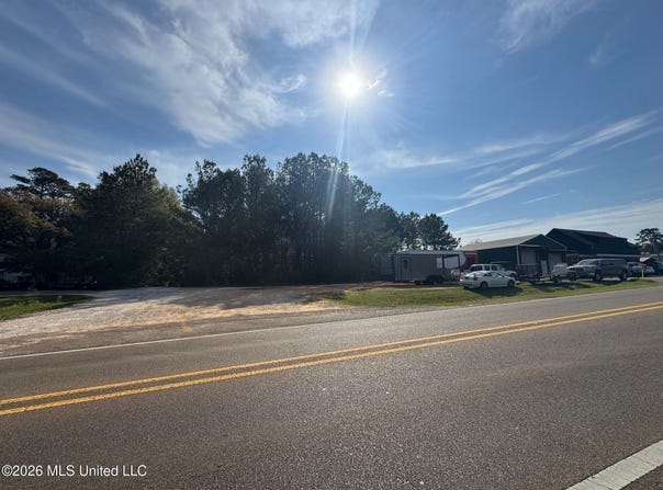 Hwy 51, McComb, MS 39648