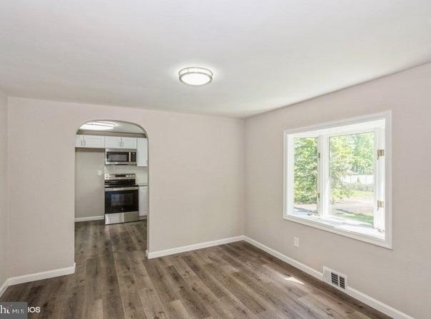 3715 REEDMAN AVENUE, LEVITTOWN, PA 19057