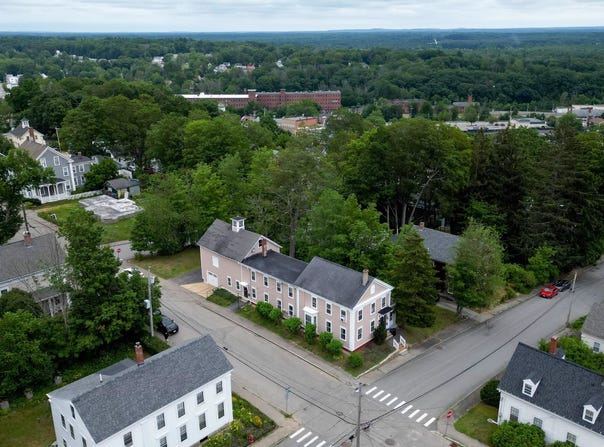23 Mount Vernon Street, Somersworth, NH 03878