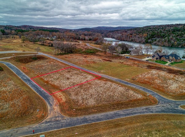 33 Leeward Drive, Jasper, TN 37347