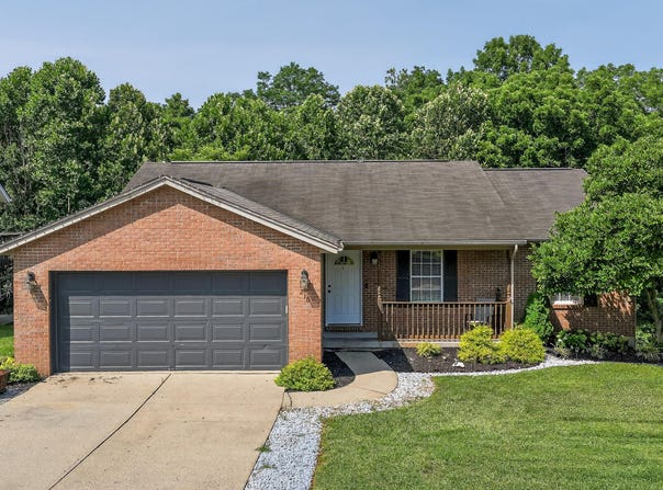 210 Crittenden Court, Crittenden, KY 41030