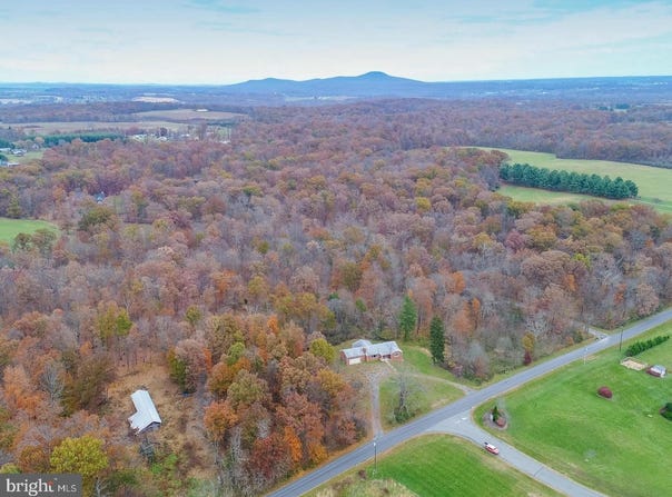 43182 EVANS POND ROAD, LEESBURG, VA 20176