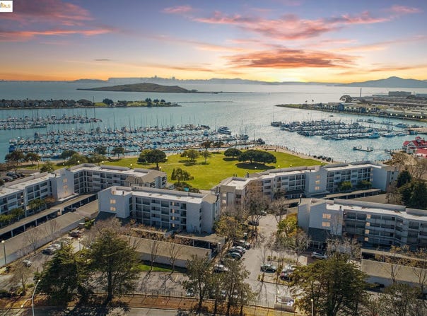 1205 Melville Sq, Richmond, CA 94804