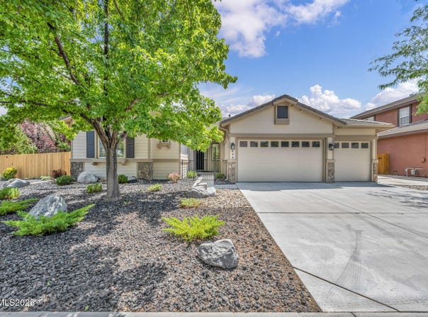 609 St Andrews Drive, Dayton, NV 89403