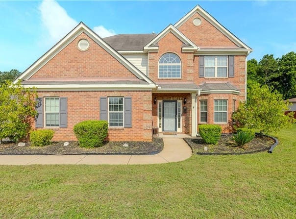 11 Sword Street, Fort Mitchell, AL 36856