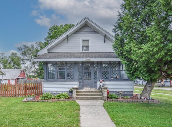 219 S Michigan Street, Montgomery, MI 49255