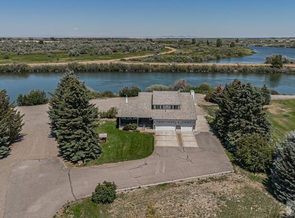 3071 E 670 N, Roberts, ID 83444