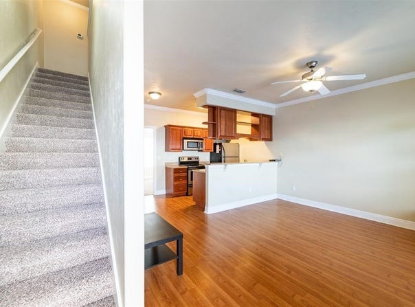 1933 Bloomington, Tallahassee, FL 32304