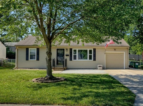 803 67th Place, Kansas City, MO 64118
