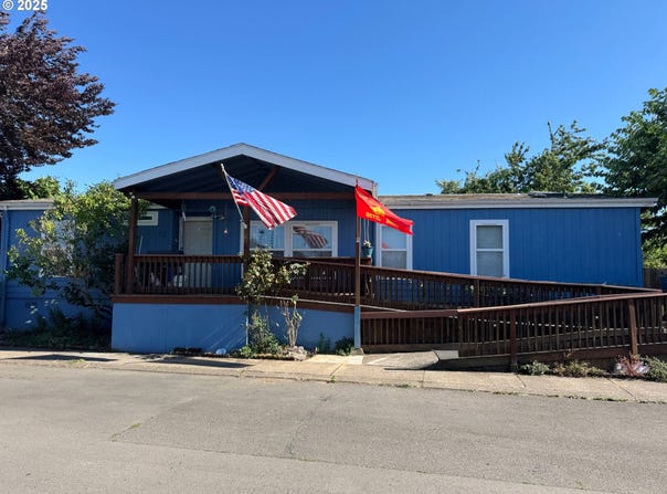 1500 S SANDOZ RD, Newberg, OR 97132
