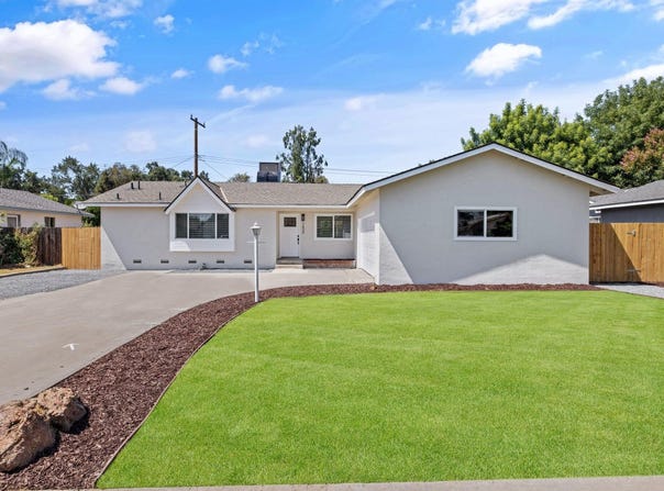 1406 W Princeton Avenue, Visalia, CA 93277