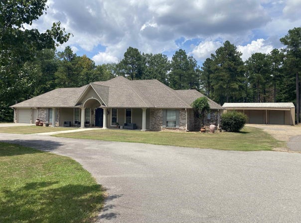 1362 Highway 82, Crossett, AR 71635