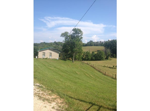 3944 Napier Ridge, Genoa, WV 25517
