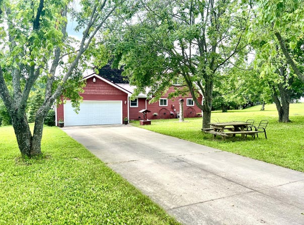5969 BAYOU DRIVE, CHEBOYGAN, MI 49721