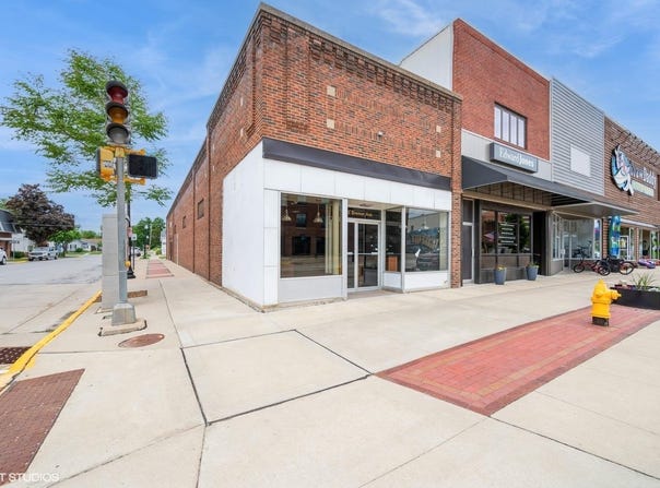 201 E Bremer Avenue, Waverly, IA 50677