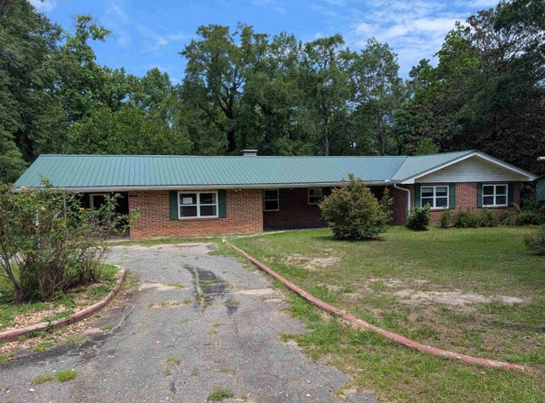 75 Old Oaks Road, Chattahoochee, FL 32324