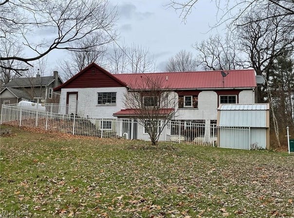 18386 Mill Road, Garrettsville, OH 44231