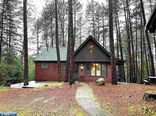 1995 Pine Tree Tr, Ely, MN 55731