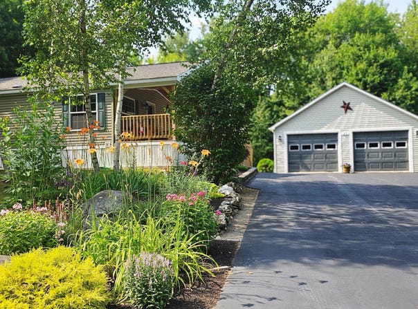 26 Dore Lane, Madison, ME 04950