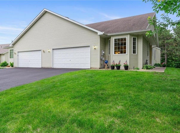13393 Pine View Place, Lindstrom, MN 55045