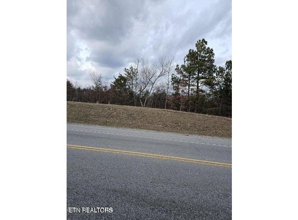 Miller Avenue Ave, Crossville, TN 38555