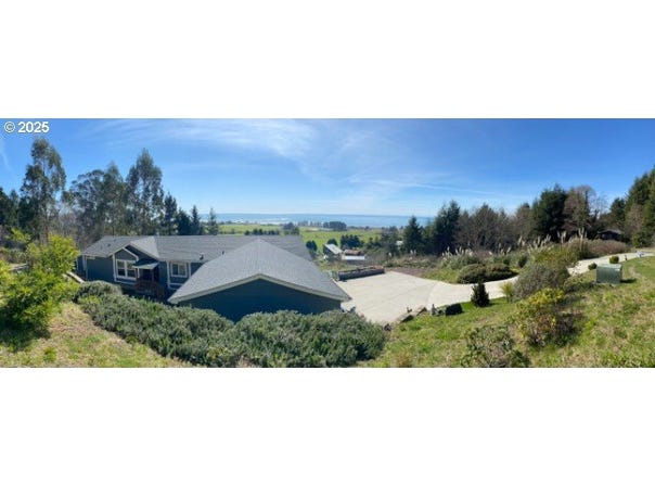 98860 MCVAY CREEK RD, Brookings, OR 97415