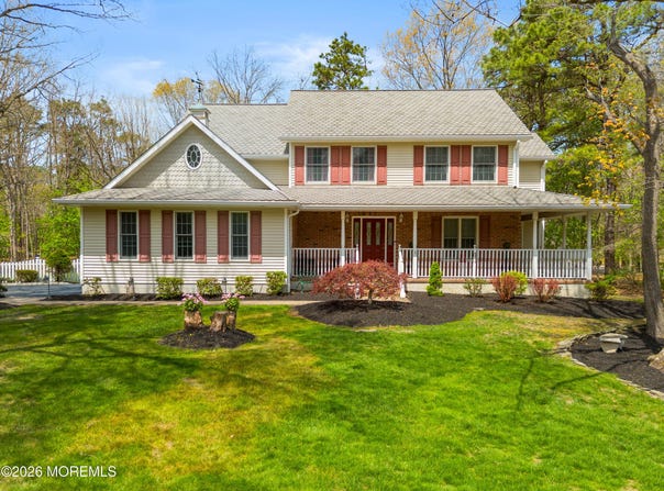 1 Pineview Court, Monroe, NJ 08831
