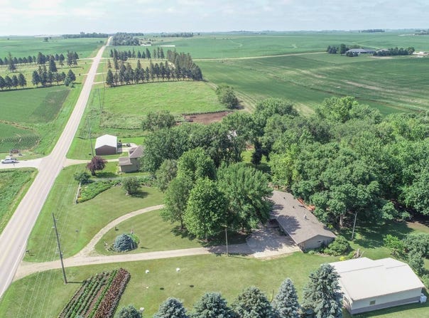 3159  Elmwood, Rock Valley, IA 51247
