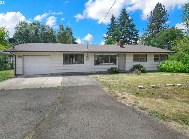 1466 Elkay DR, Eugene, OR 97404