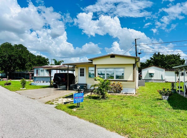 5611  Bayshore Rd, Palmetto, FL 34221